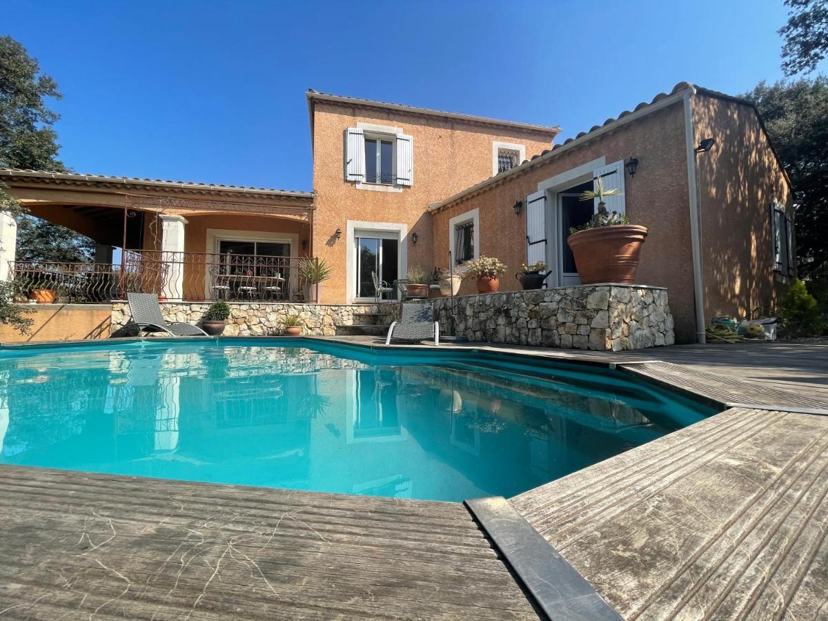Le Calme De La Garrigue Bed & Breakfast Russan Dış mekan fotoğraf