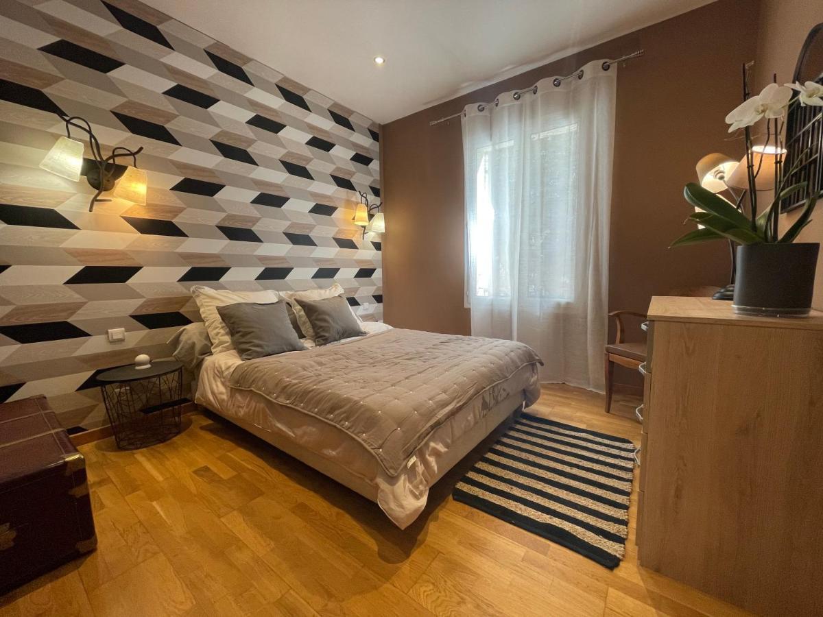 Le Calme De La Garrigue Bed & Breakfast Russan Dış mekan fotoğraf